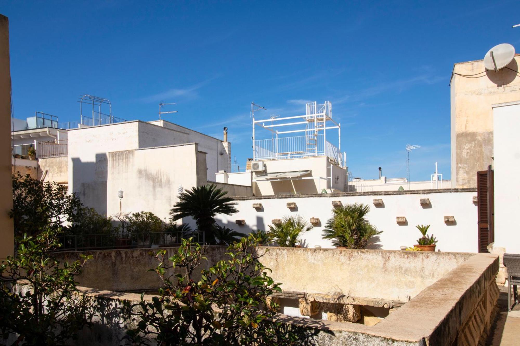 Palazzo Insula Bed & Breakfast Gallipoli Bagian luar foto